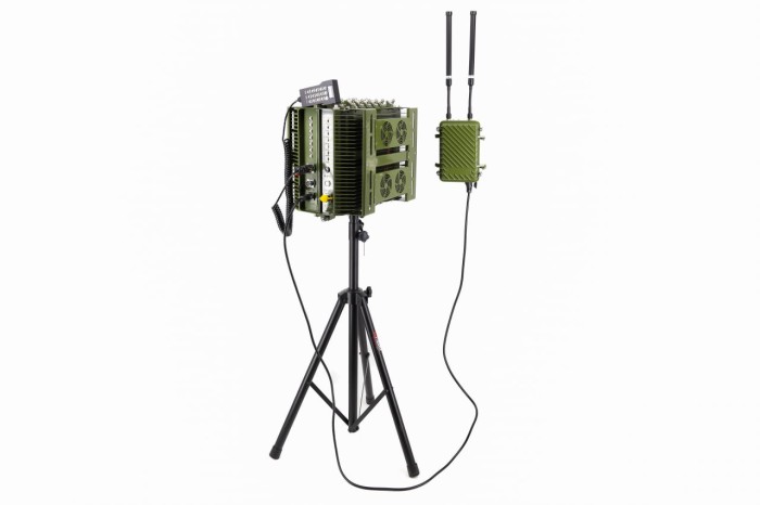 Комплекс РЭБ Скания  D14 (700W)